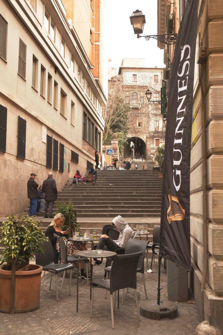 ホテル Duca Di Cavour ローマ エクステリア 写真