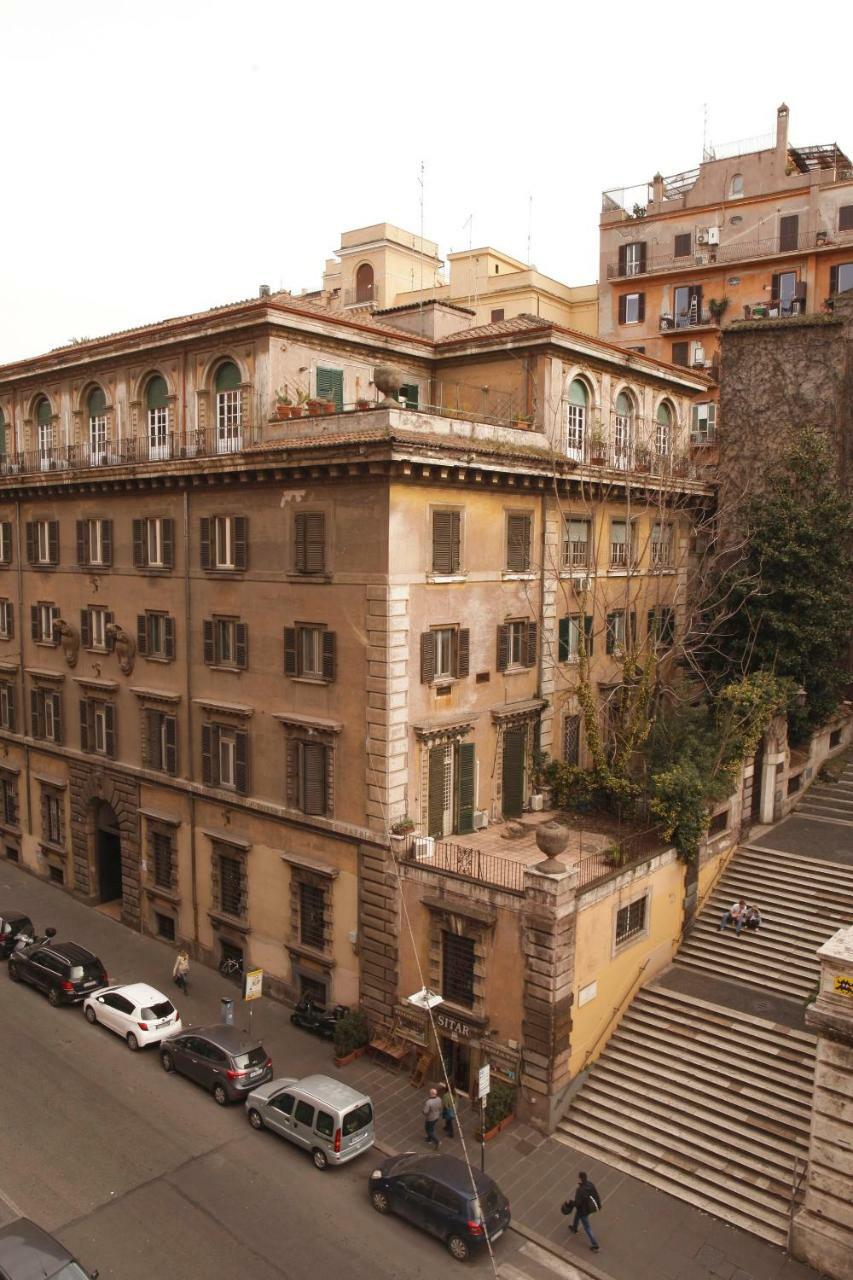 ホテル Duca Di Cavour ローマ エクステリア 写真